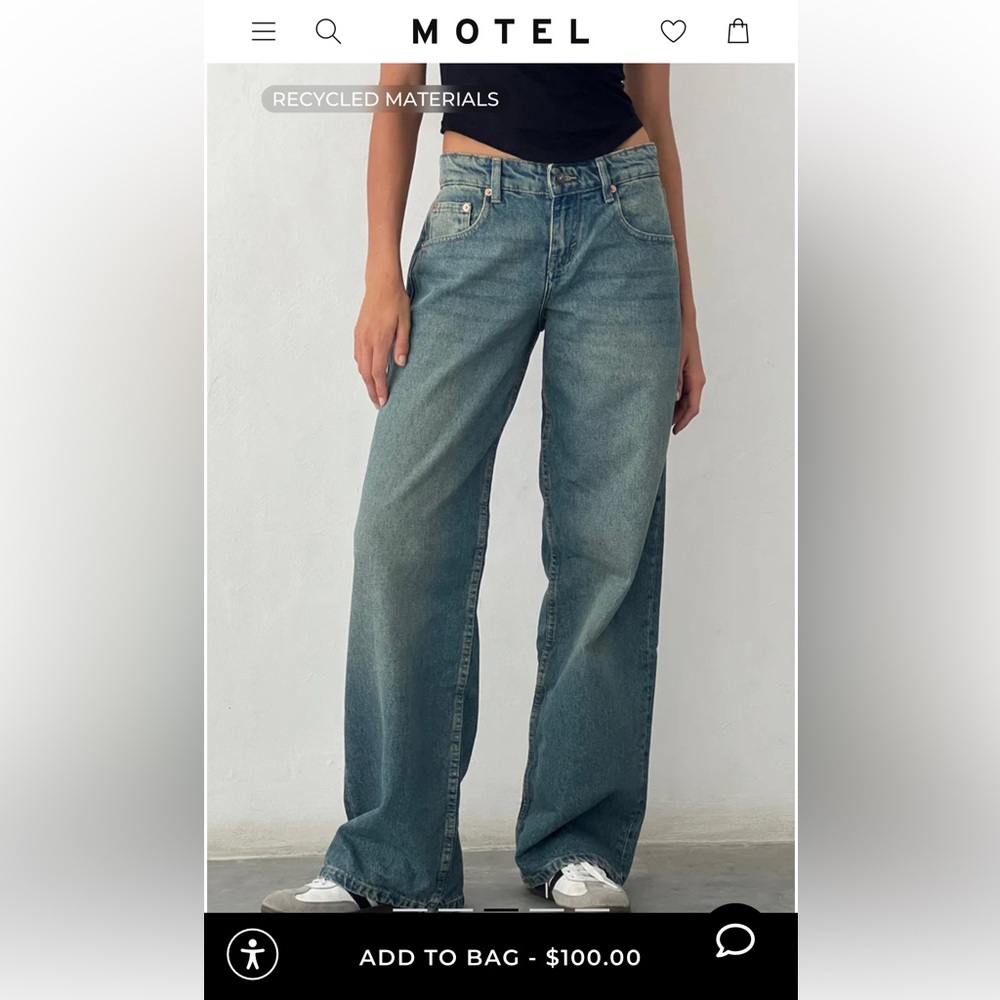 MOTEL Denim Low rise wide leg classic blue denim
Waist 24, Length 34